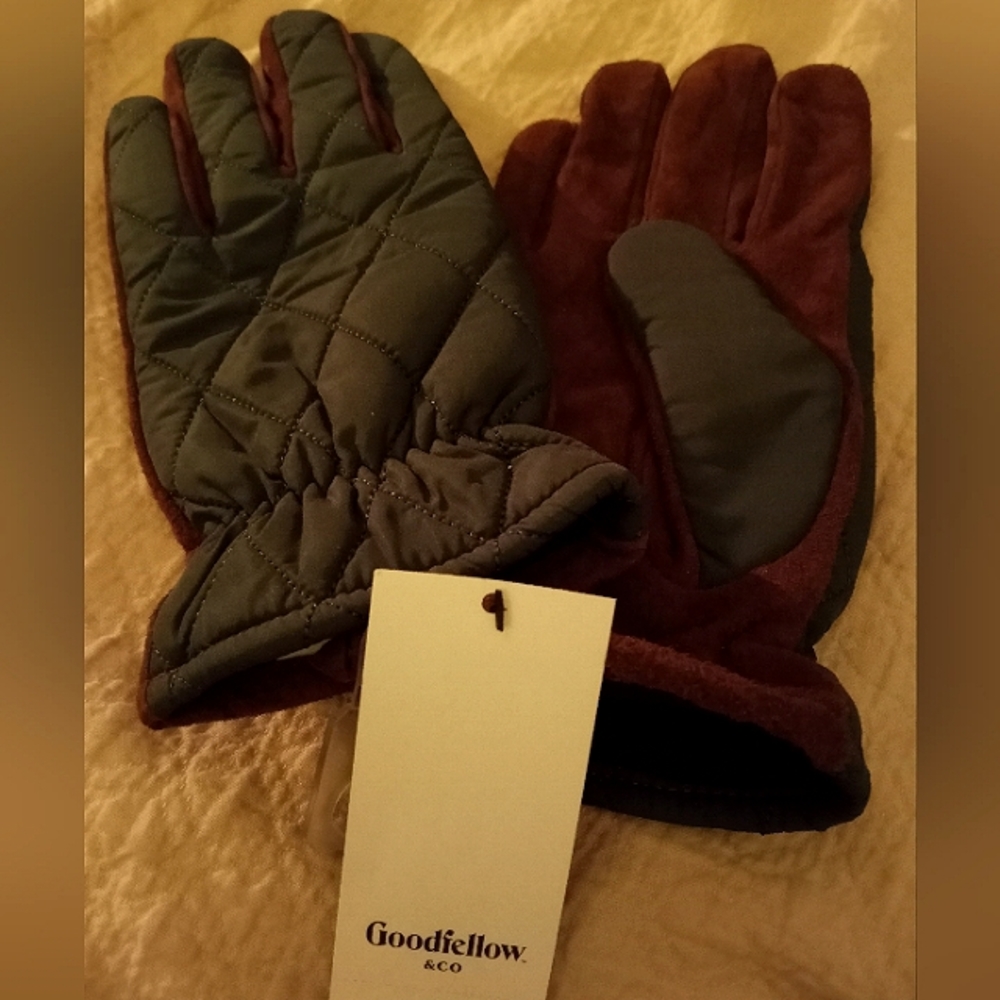 Goodfellow gloves burgundy & gray suede/quilted tags size M/L. never worn w/tags